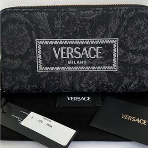 Versace Embroided Jacquard Barocco Long Wallet. Leather Interior.